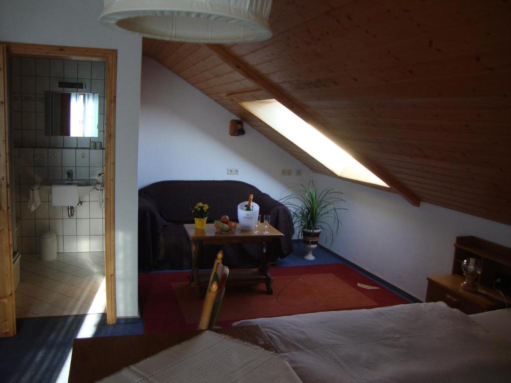 Mettenberger Hof - Pension Grafenhausen Bilik gambar